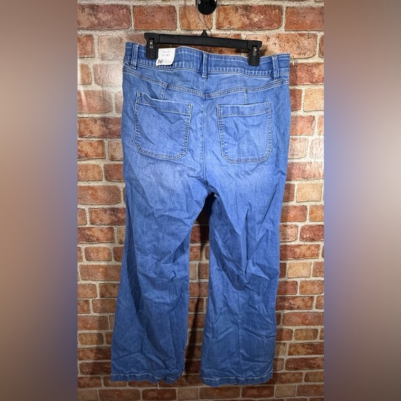 NWT Lane Bryant Denim Jeans with Brown Button Details - Picture 2 of 12